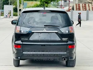 Mitsubishi Outlander 2010 Black