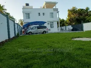 8bdrm Apartment in Mbezi Beach for sale
