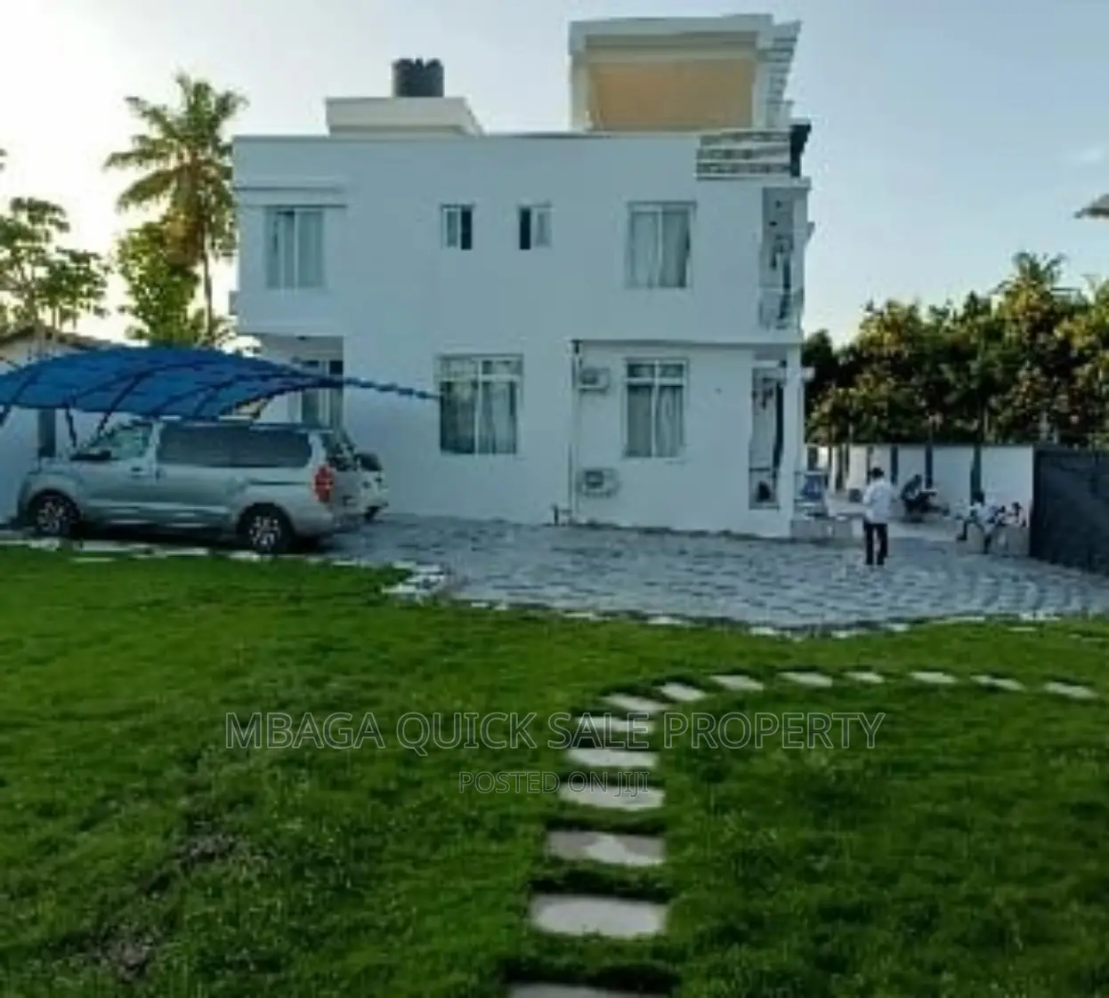 8bdrm Apartment in Mbezi Beach for sale