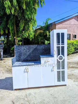 Kitchen Kabinet Milango Mitatu