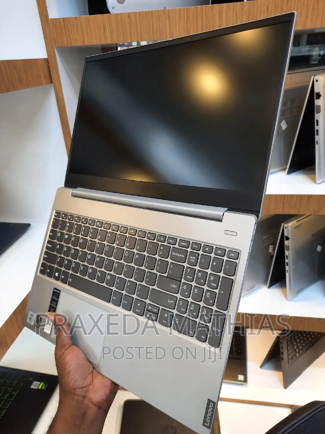 New Laptop Lenovo IdeaPad S340 12GB Intel Core I7 SSD 512GB