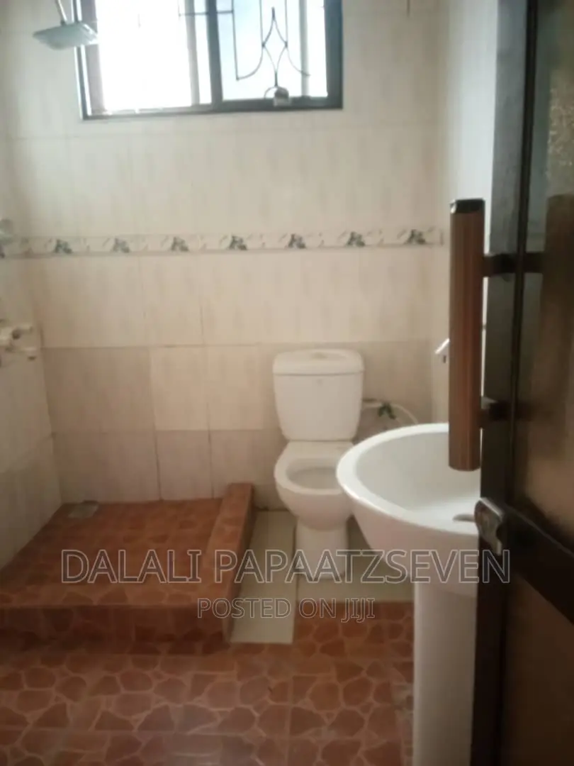 3bdrm House in Dalalipapaatzseven, Kinondoni for rent