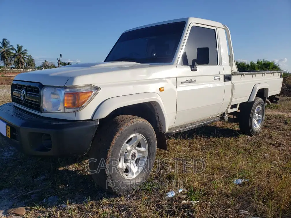 Toyota Land Cruiser 4.0 V6 EXR 2016 White