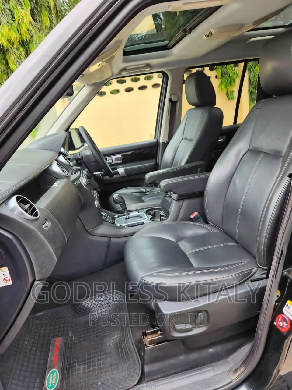 Land Rover Discovery 2011 Black