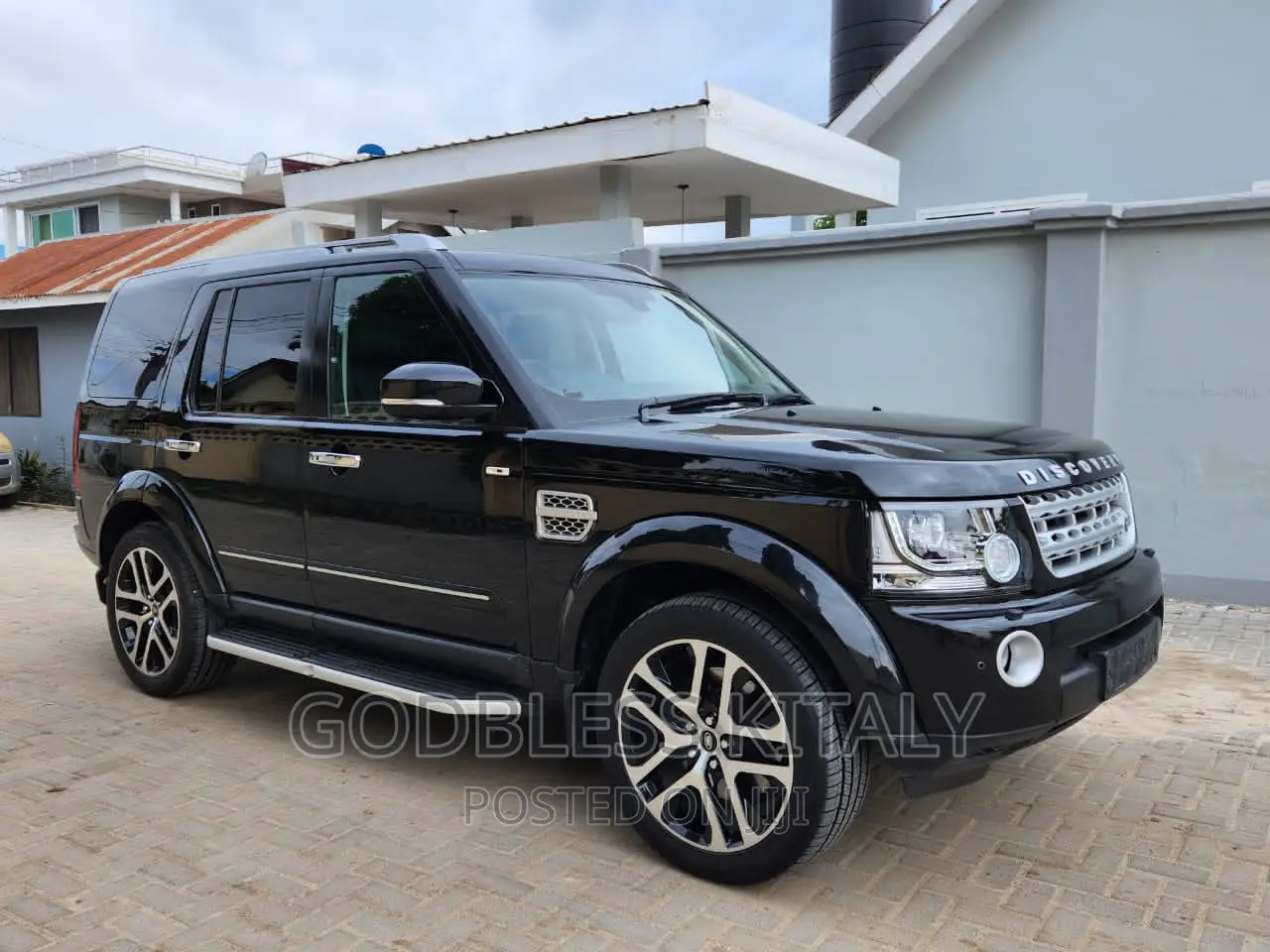 Land Rover Discovery 2011 Black