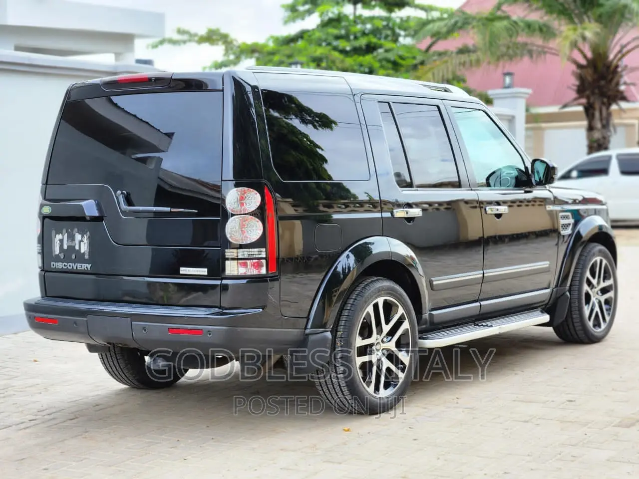 Land Rover Discovery 2011 Black