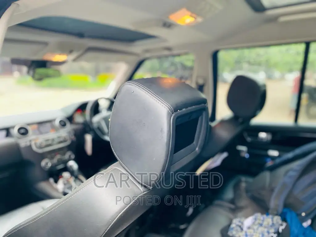 Land Rover Discovery 2010 Black