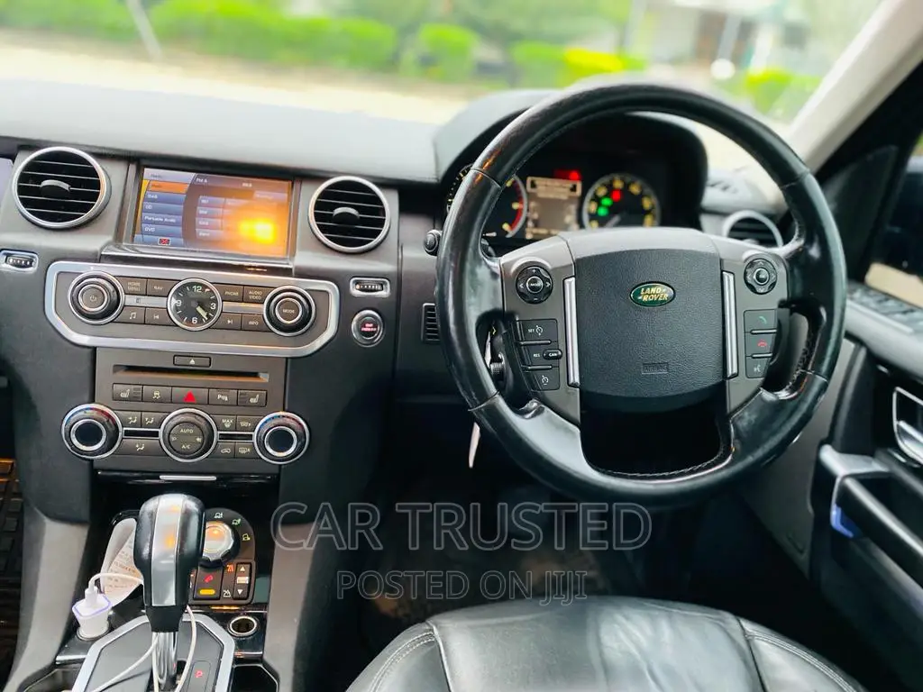 Land Rover Discovery 2010 Black