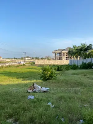 Kiwanja Kinauzwa Kipo Mbweni JKT
