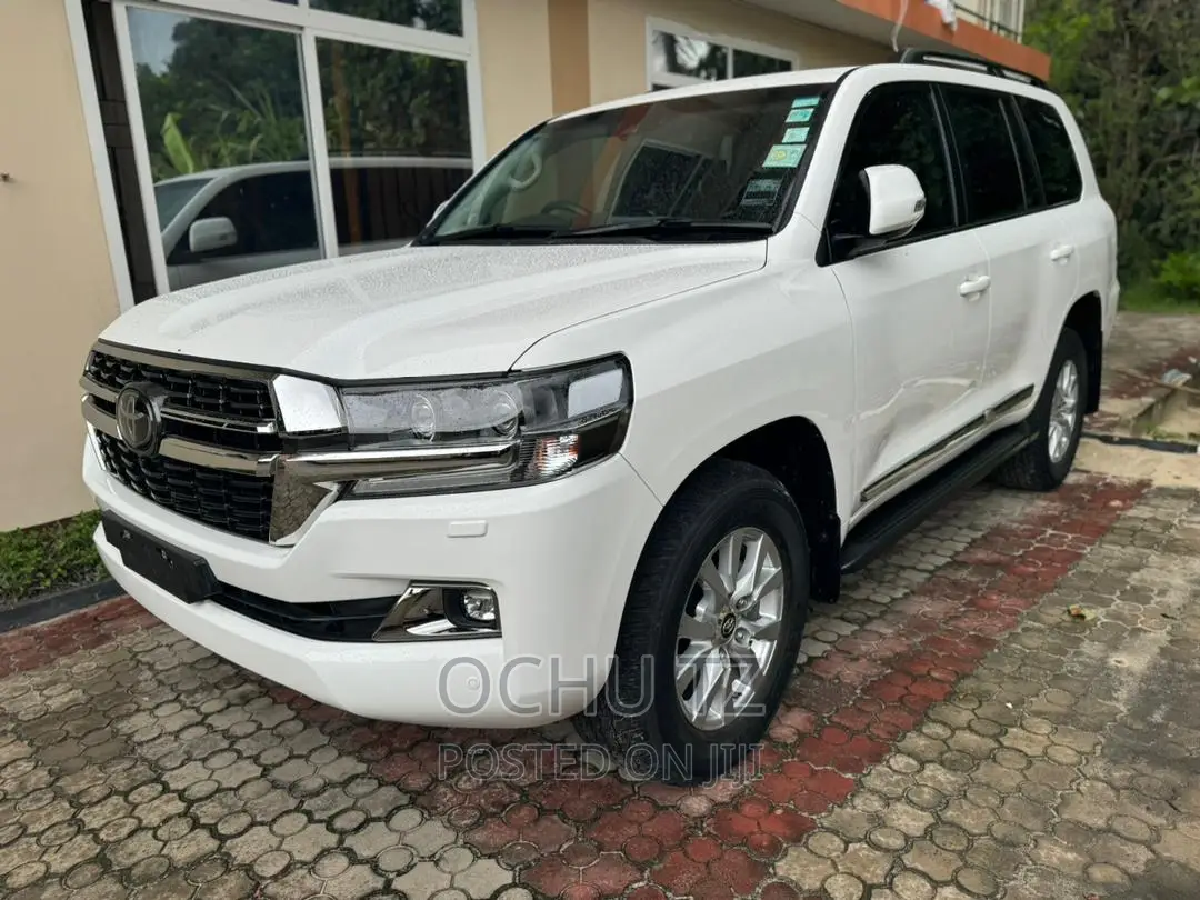 Toyota Land Cruiser 2021 White