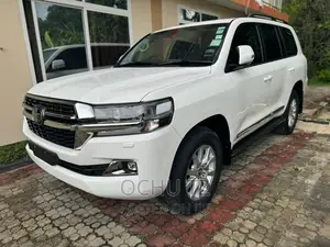 Toyota Land Cruiser 2021 White