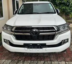 Toyota Land Cruiser 2021 White