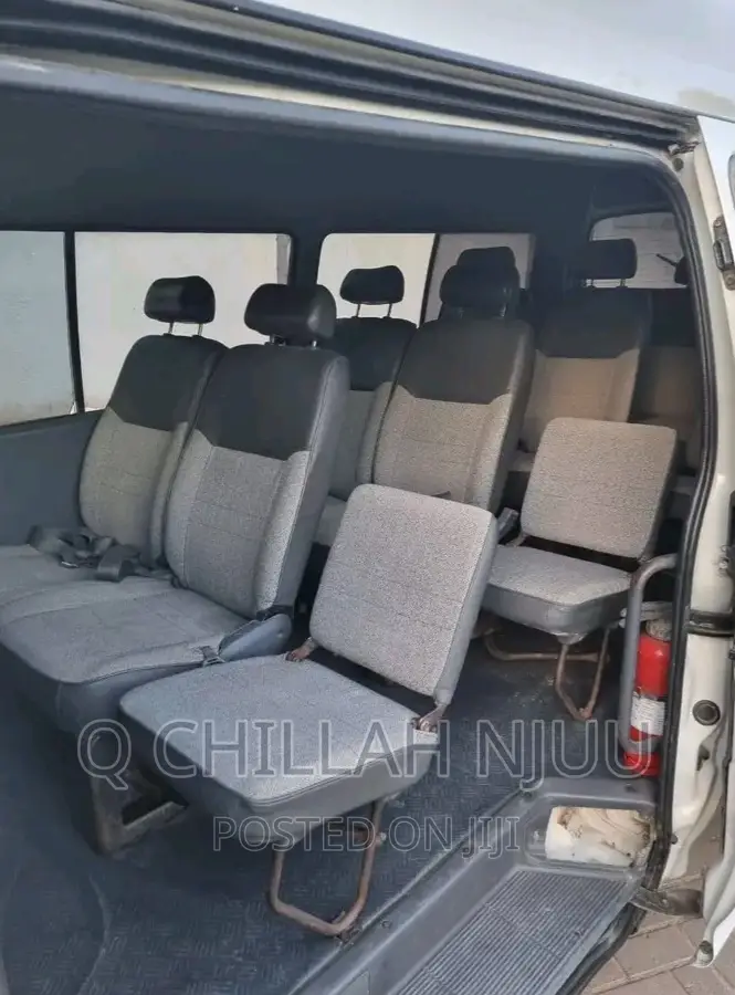 Toyota HiAce 2000 White