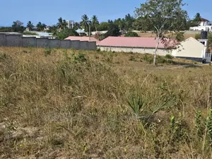Plot Inauzwa Goba Center