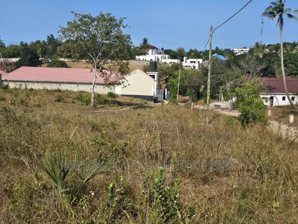Plot Inauzwa Goba Center