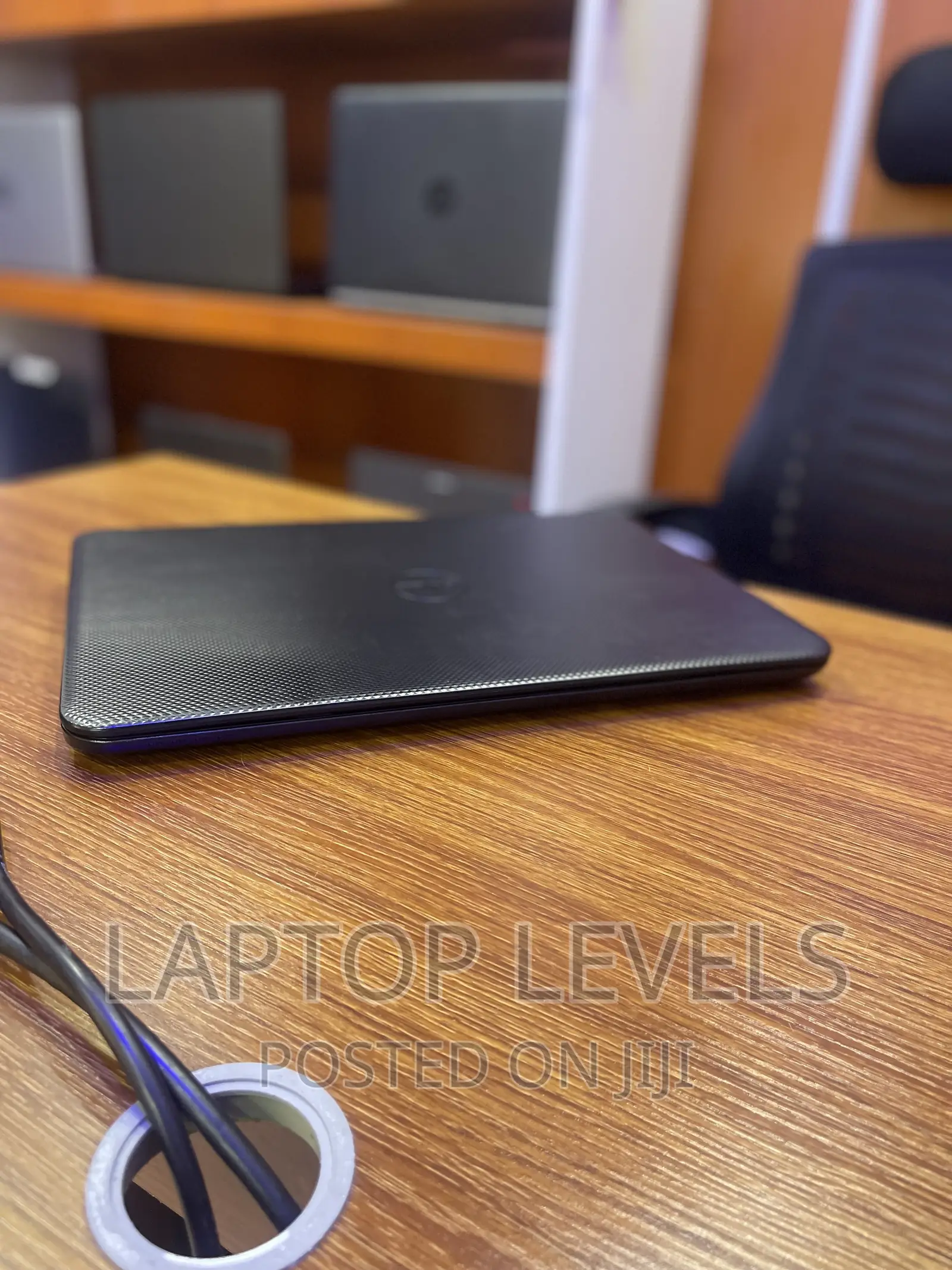 Laptop Dell Inspiron 15 3537 4GB Intel HDD 500GB