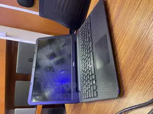 Laptop Dell Inspiron 15 3537 4GB Intel HDD 500GB