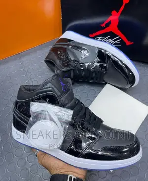 Nike Air Jordan 1