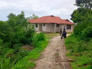 4bdrm House in Goba for sale