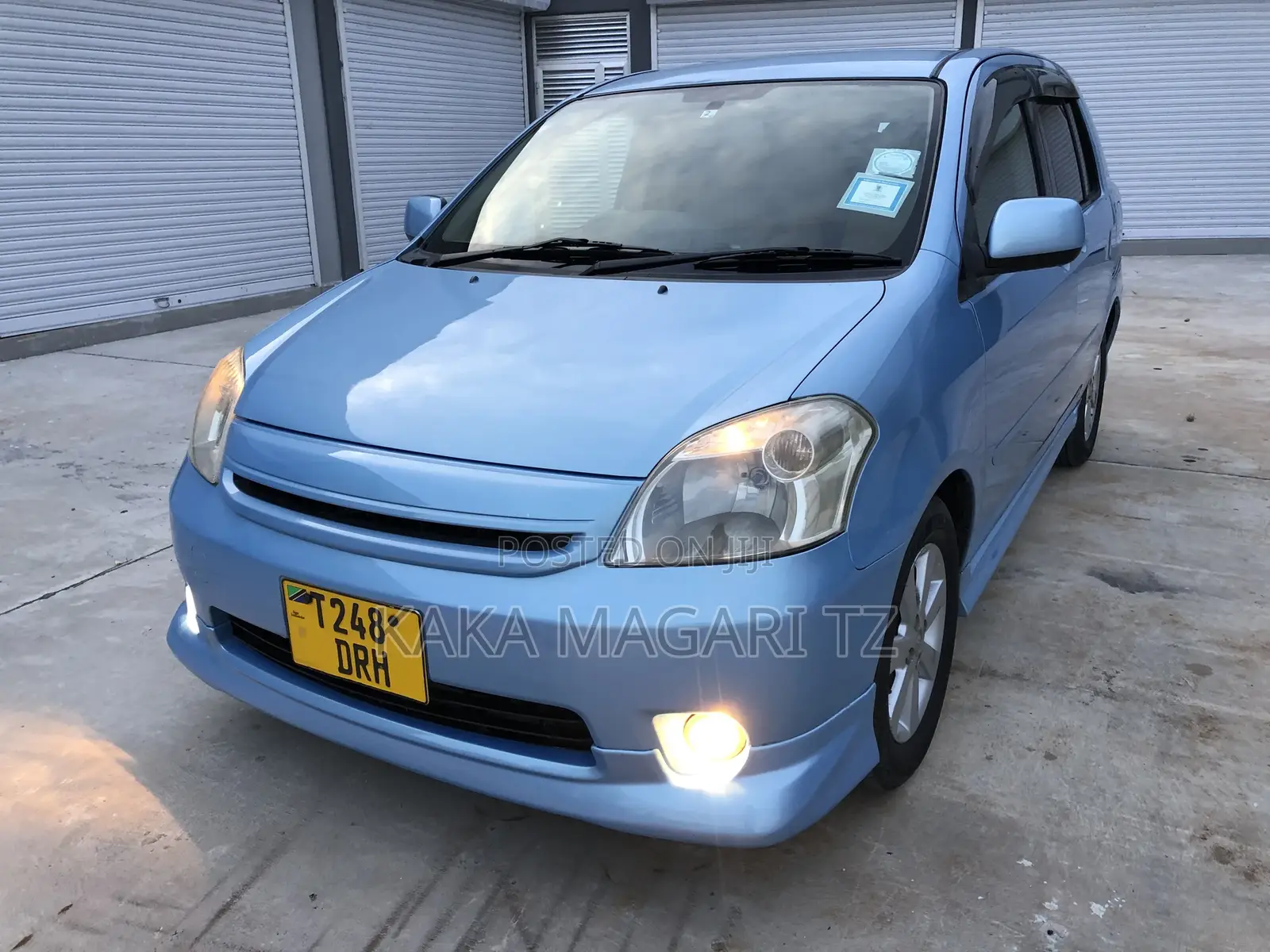 Toyota Raum 2004 Blue
