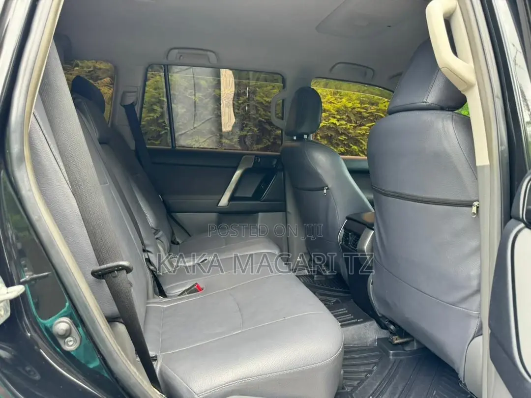 Toyota Land Cruiser Prado 2014 Black