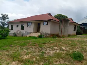 4bdrm Bungalow in Goba Kontena for sale