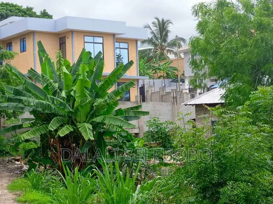 4bdrm Bungalow in Goba Kontena for sale