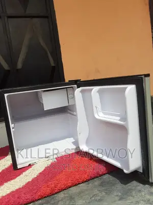 Mr Uk Min Fridge Inagandisha Na Kupooza Vzur