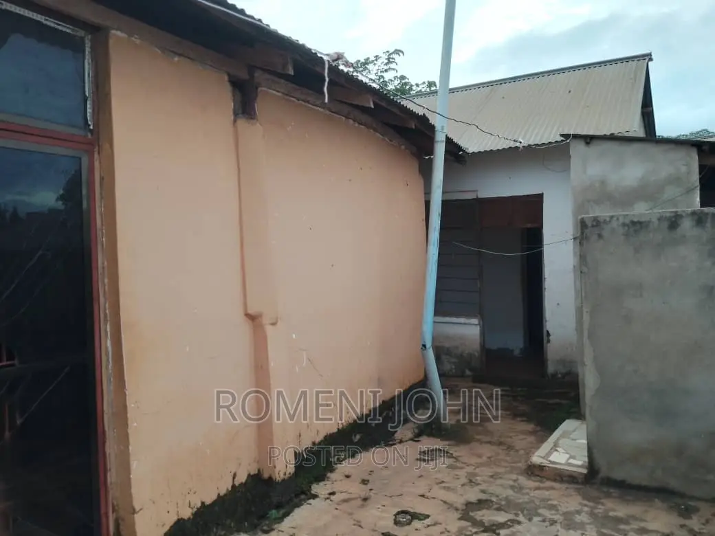 20rmgesti,Bar, Ukumbi Na Restaurant Inauzwa Ml 350 Bagamoyo.