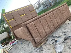 Bed Sofa 5,6 Nzuri Sana