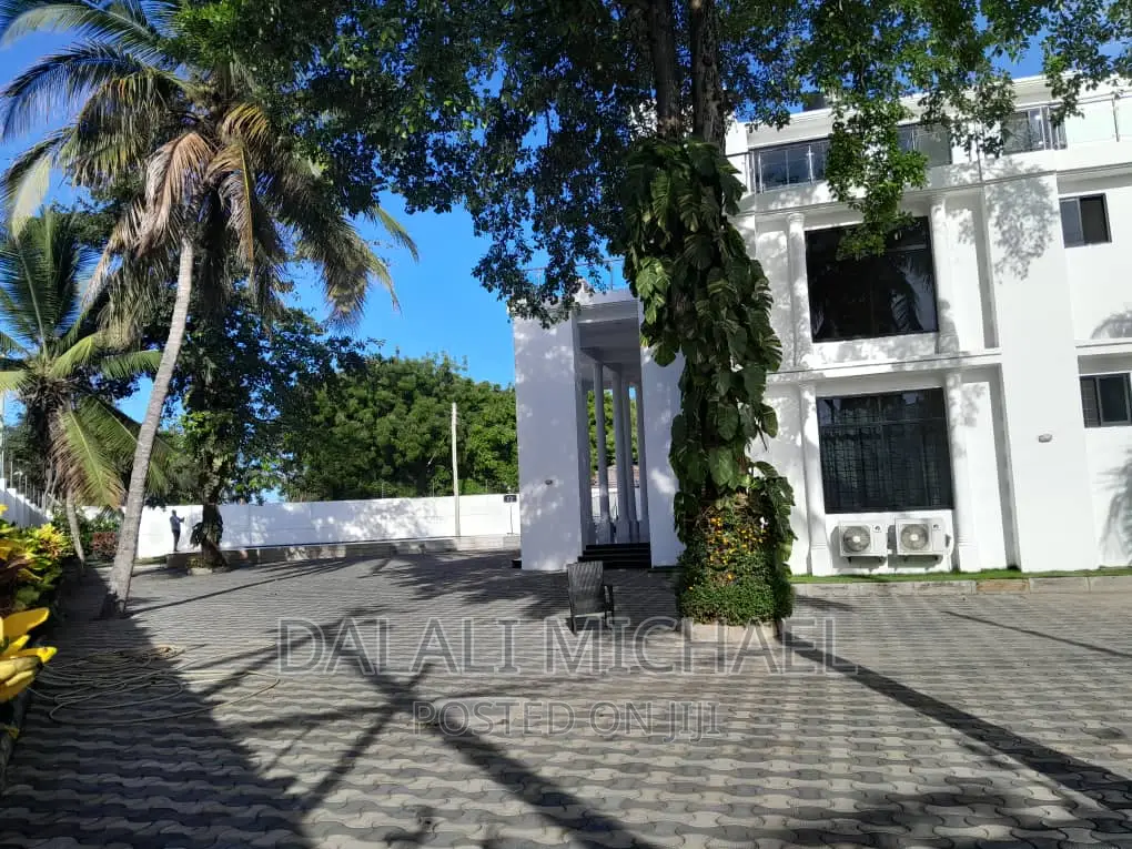Furnished 5bdrm Bungalow in Oysterbay for rent