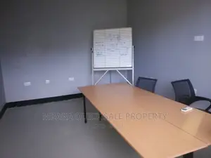7bdrm Apartment in Mikocheni for rent