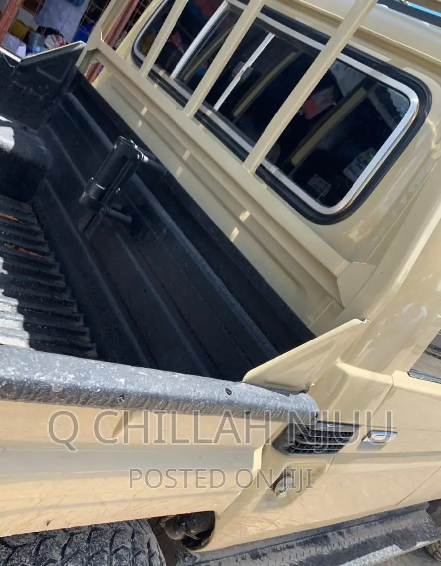 Toyota Land Cruiser 2009 Brown