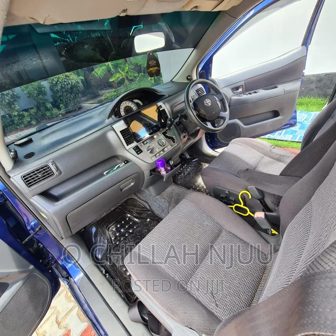 Toyota Raum 2005 Blue