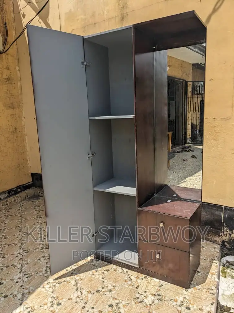 Kabati Simple Na Dressing Table