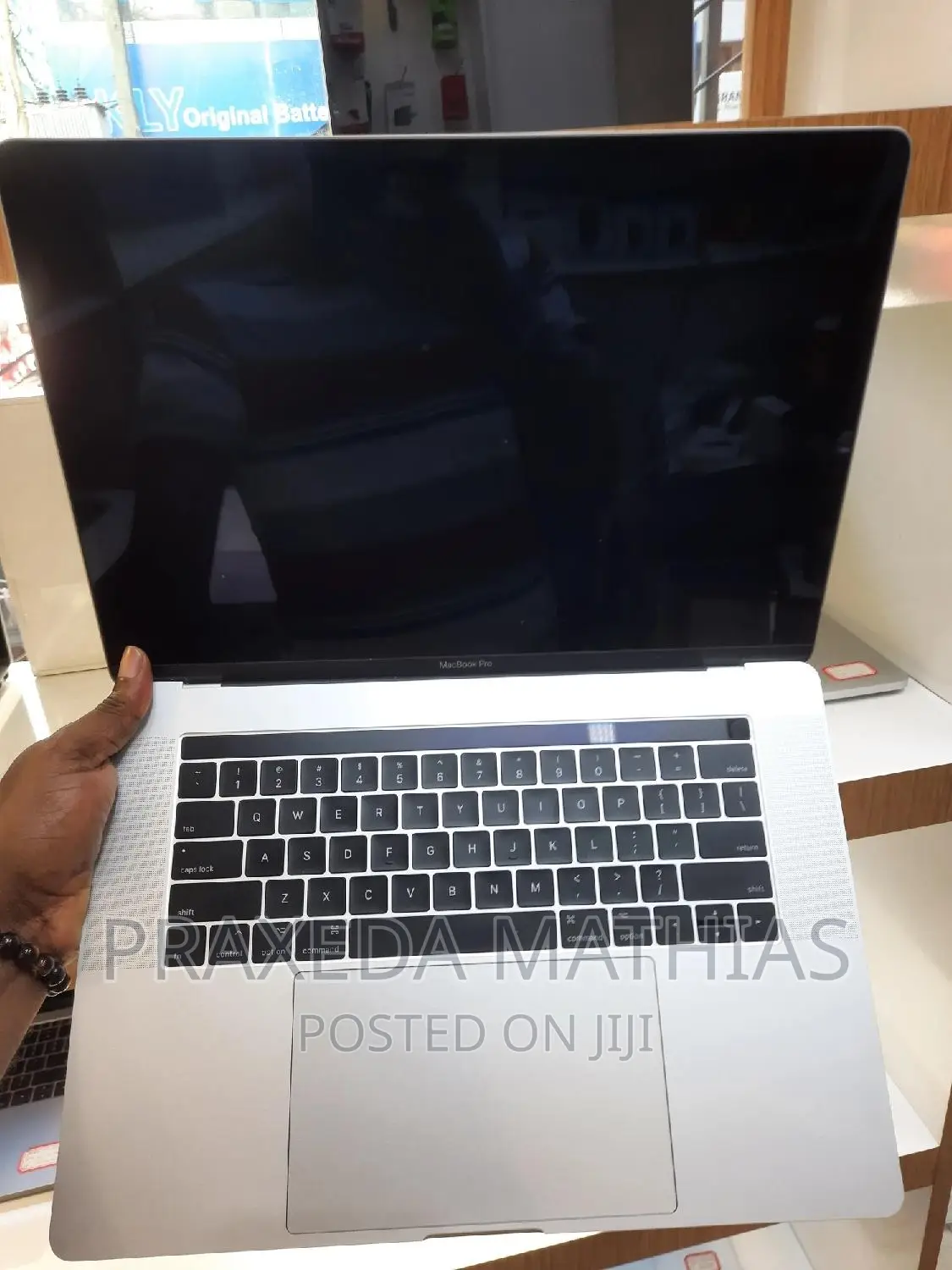 Laptop Apple MacBook Pro 2017 16GB Intel Core I7 SSD 512GB