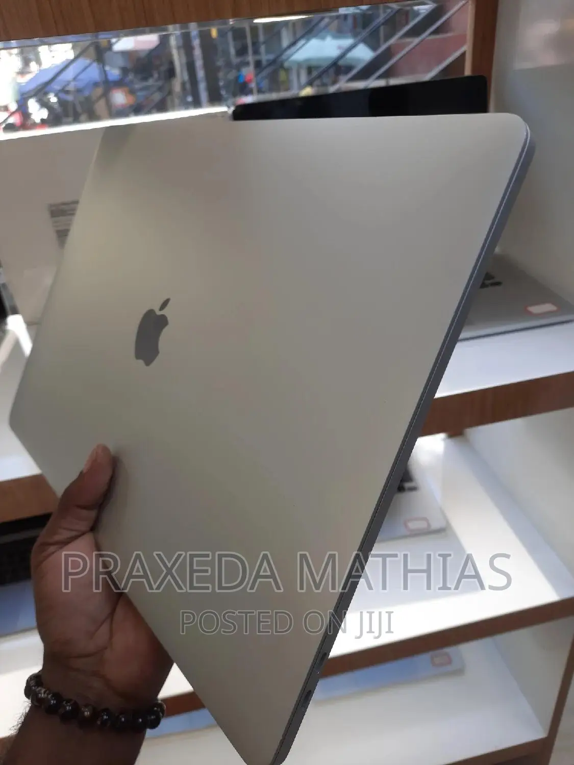 Laptop Apple MacBook Pro 2017 16GB Intel Core I7 SSD 512GB