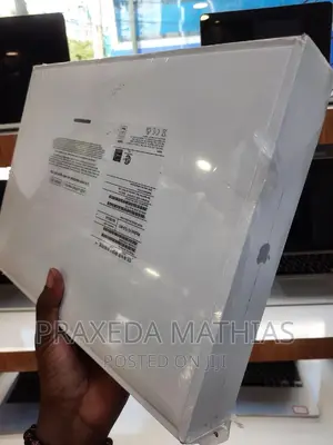 New Laptop Apple MacBook Air 2022 M2 8GB Apple M2 SSD 256GB