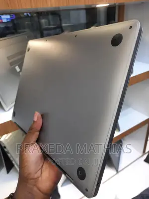 Laptop Apple MacBook Pro 2016 16GB Intel Core I5 SSD 256GB