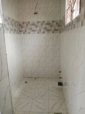 3bdrm House in Dalalipapaatzseven, Kinondoni for sale