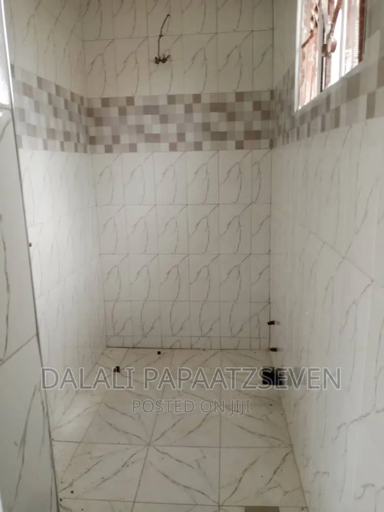 3bdrm House in Dalalipapaatzseven, Kinondoni for sale