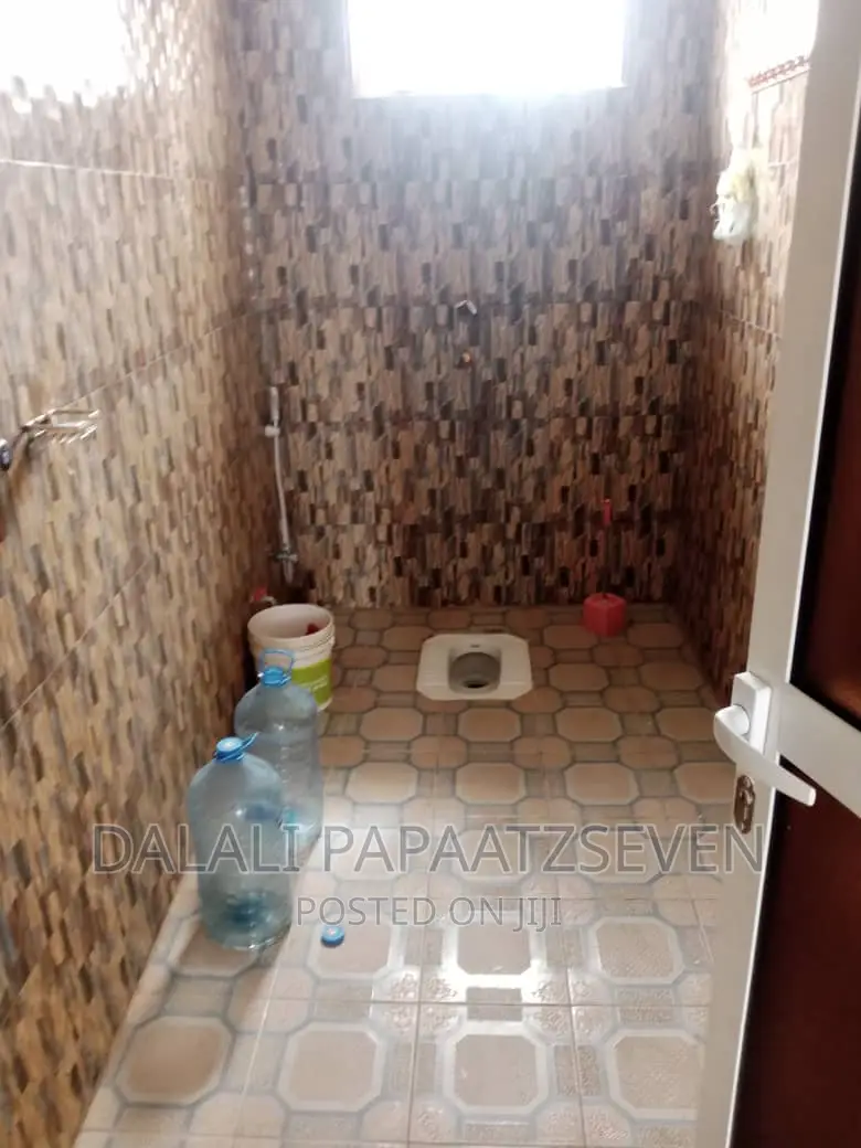 3bdrm House in Dalalipapaatzseven, Kinondoni for sale