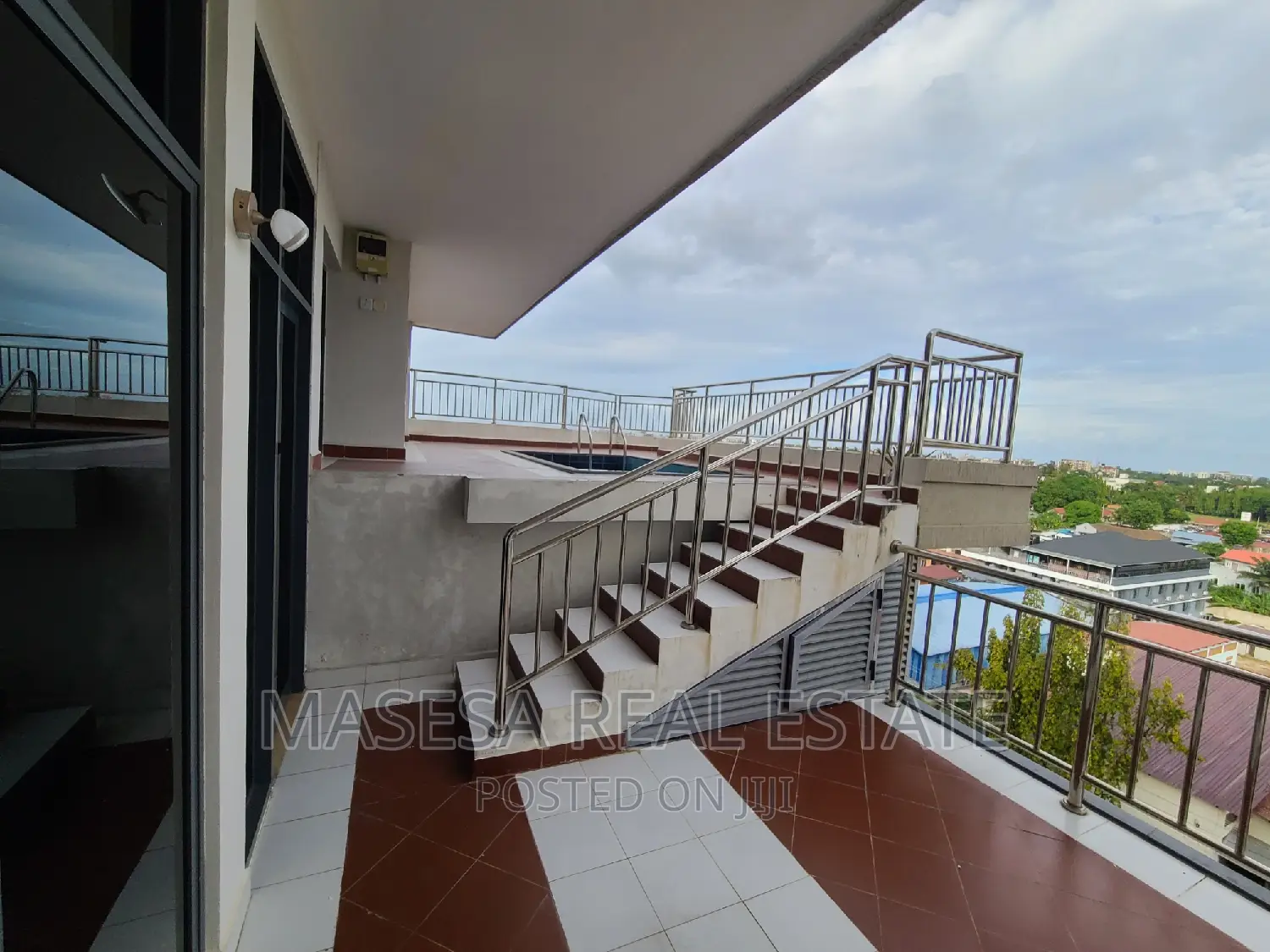 4bdrm Penthouse in Mikocheni for rent