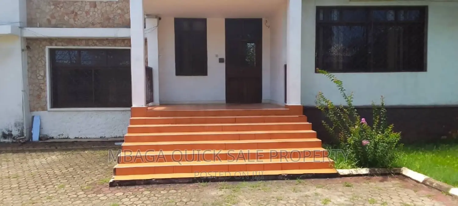 5bdrm House in Mikocheni for sale