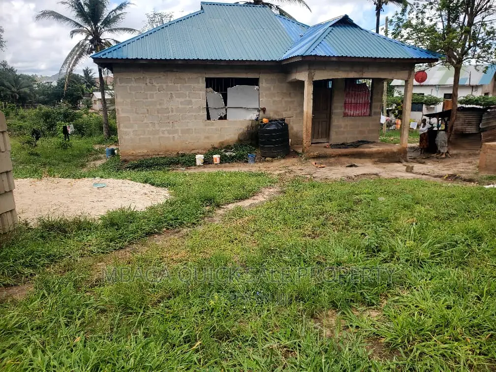 3bdrm House in Goba for sale