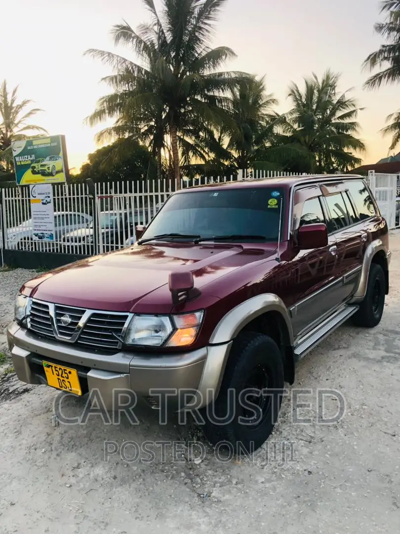 Nissan Patrol 2004 Beige