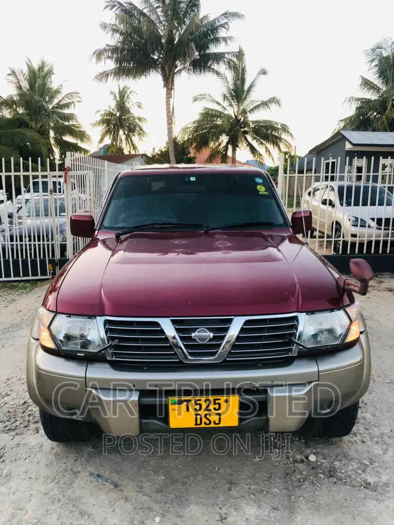 Nissan Patrol 2004 Beige