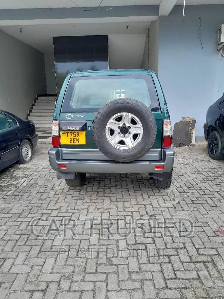 Toyota Land Cruiser Prado 2.7 16V 5dr 1999 Green