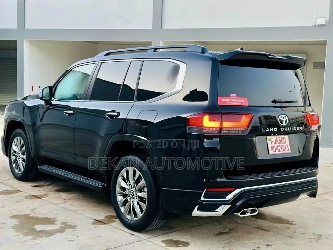 New Toyota Land Cruiser 2023 Black