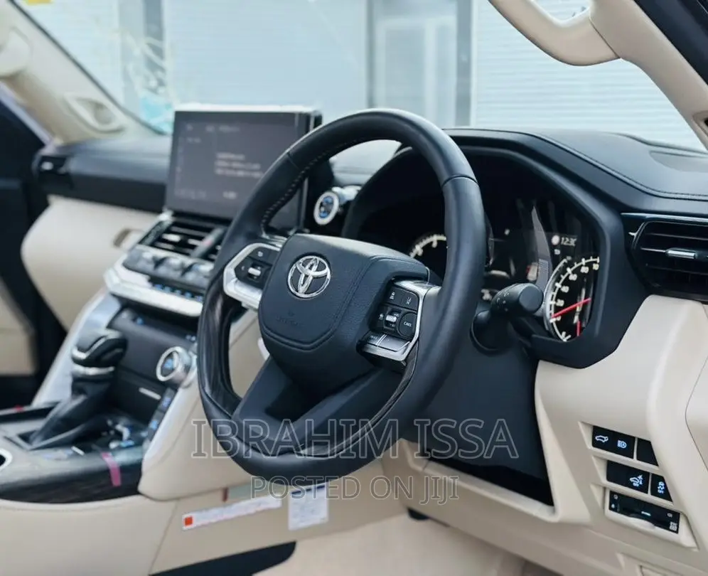 Toyota Land Cruiser 2023 Black